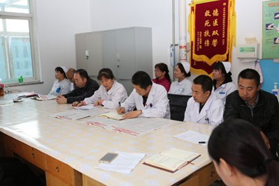 門急診黨支部學(xué)習(xí).jpg